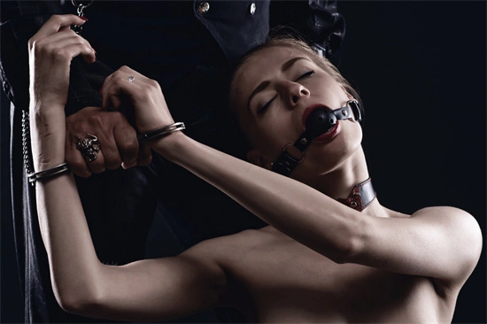 西檬之家-字母圈的Tickle是什么？BDSM新人入圈指南